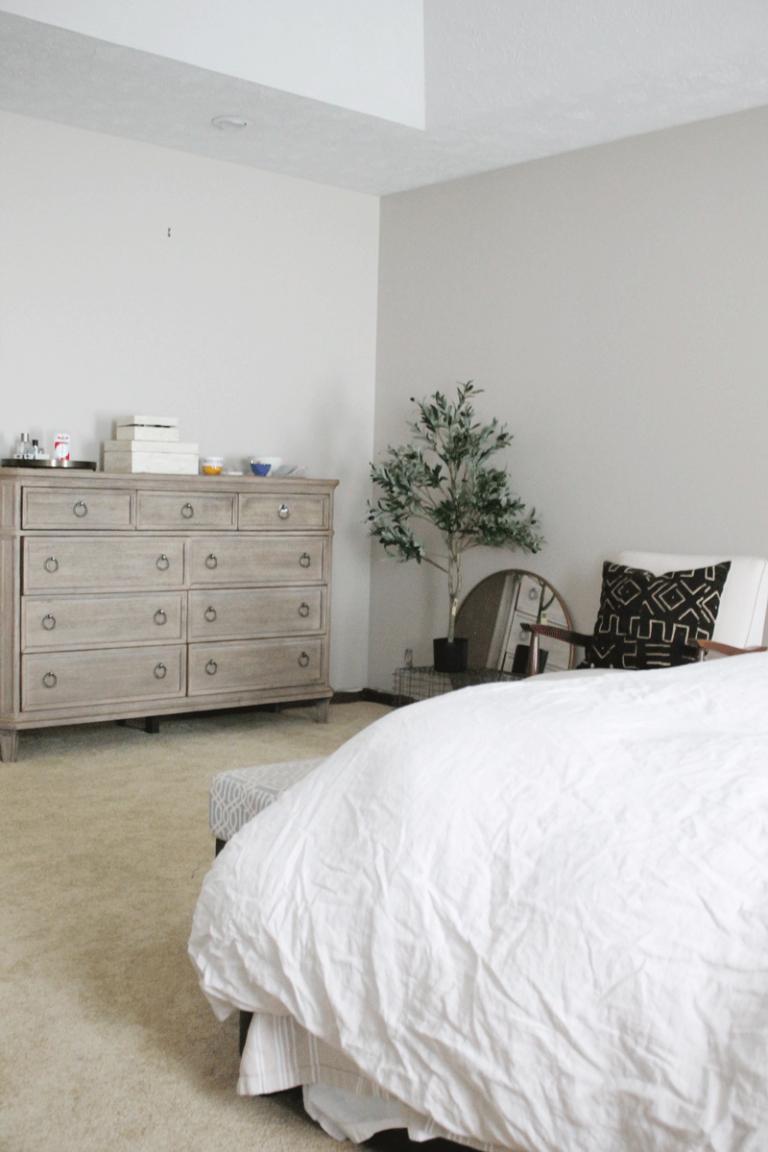 Bedroom Layout: How to Arrange Furniture