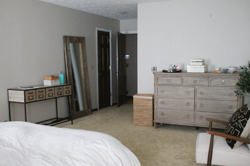 bedroom-layout-how-to-arrange-furniture-2.png