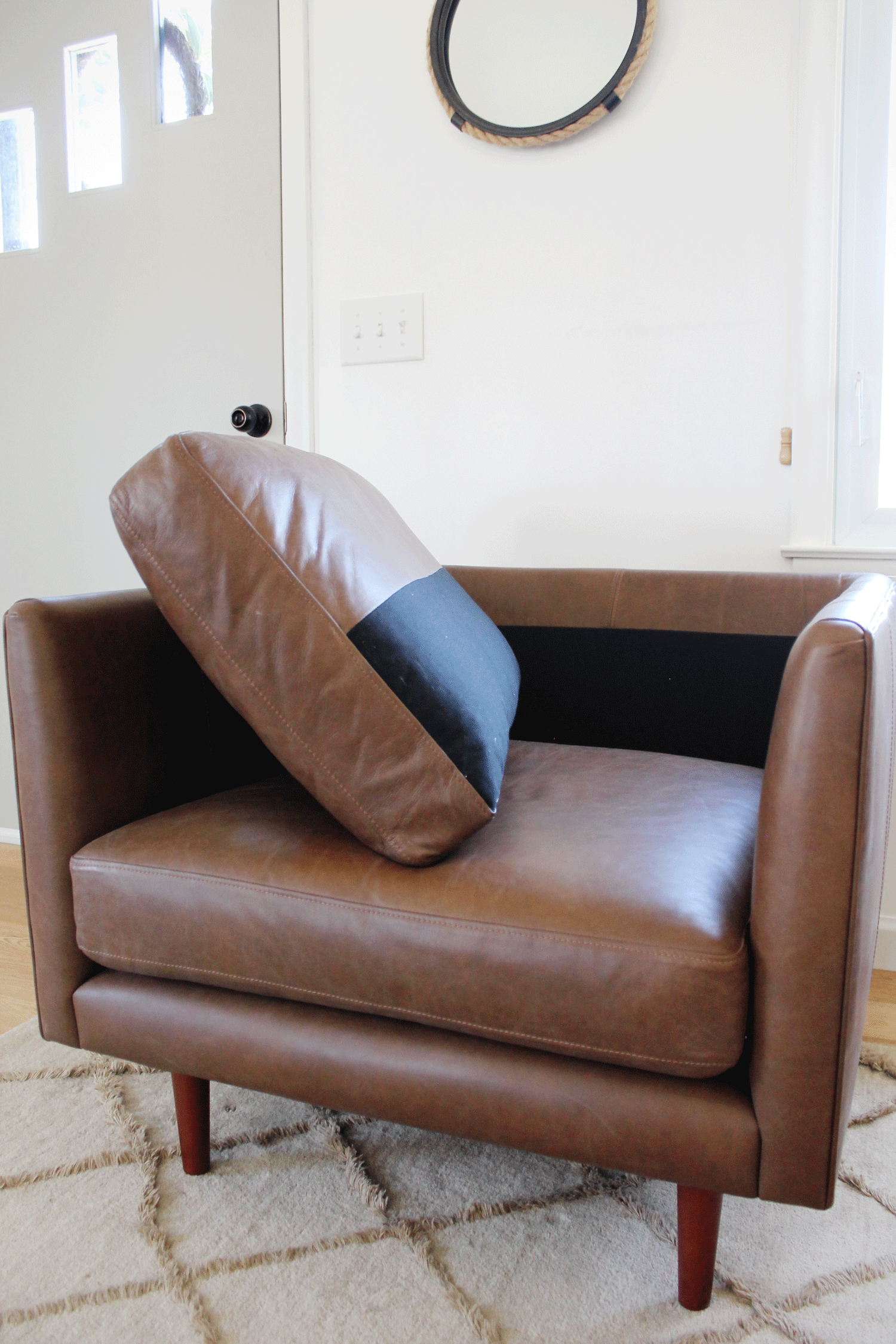 leather-chairs-11.png