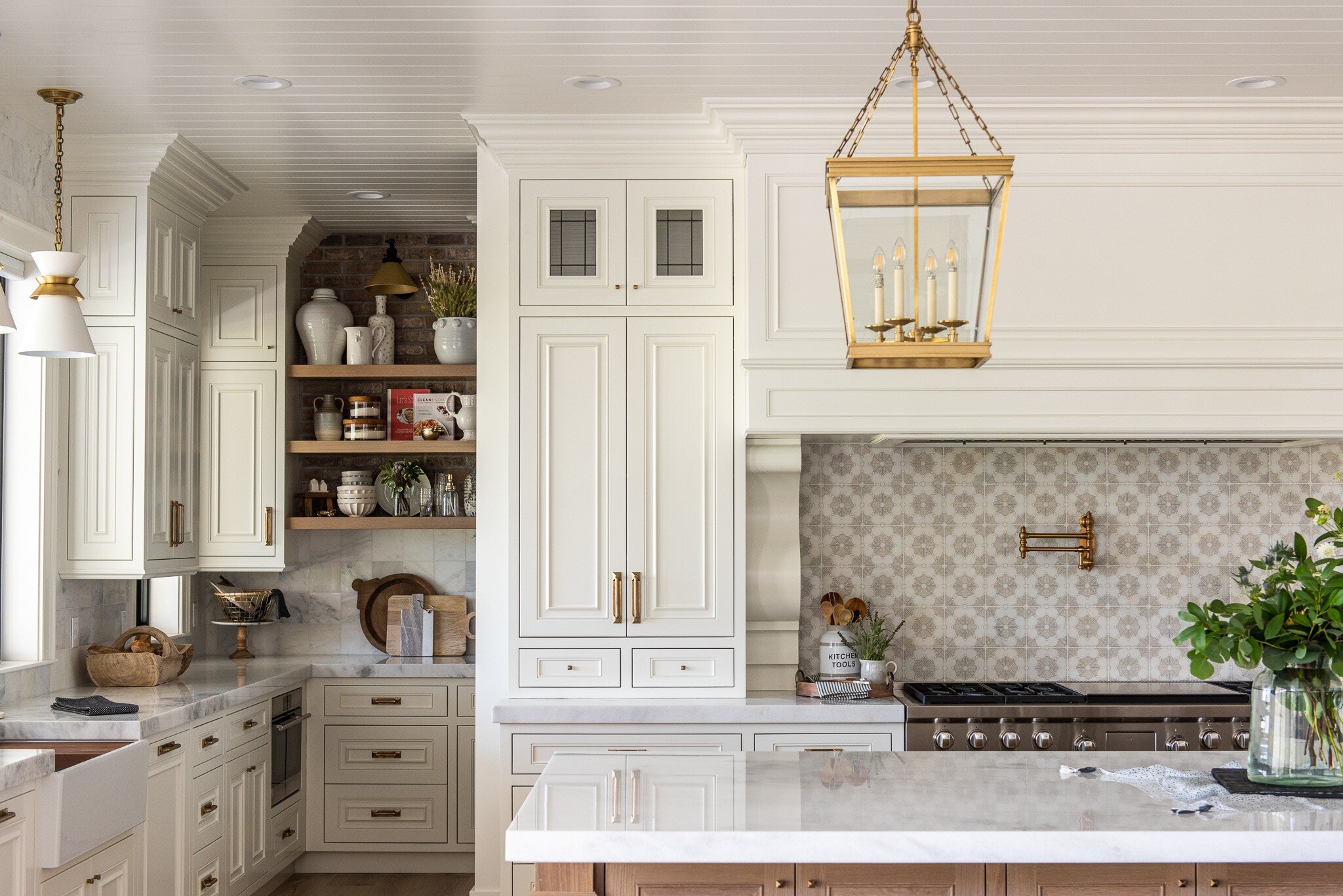 white dove kitchen cabinets with quartz countertops.jpeg